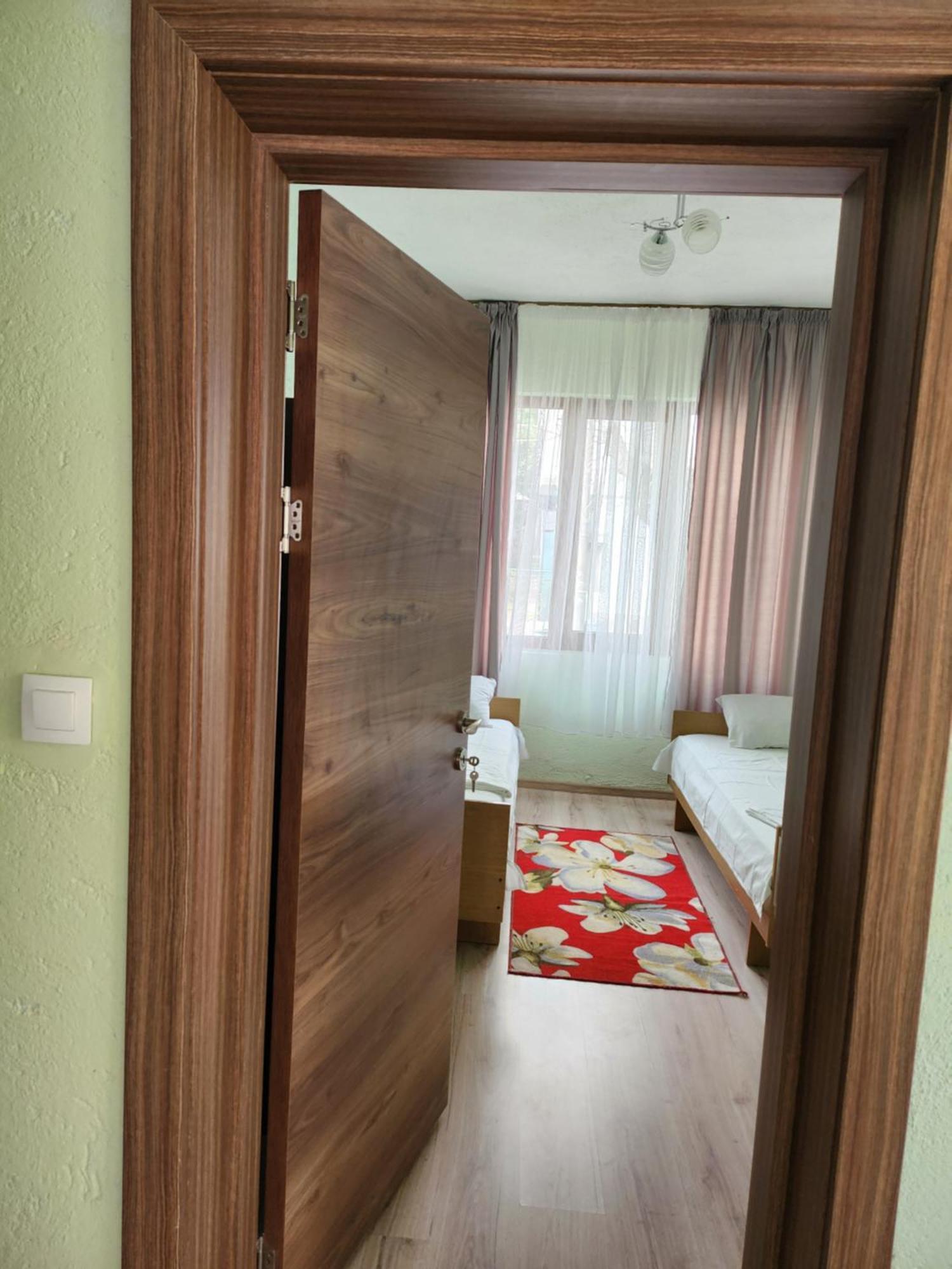 Apartment Lachevi Sandanski Zimmer foto